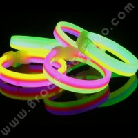 Bâtons Lumineux Kit, 100 Pièces Baton Lumineux Fluorescent, Bracelets  Fluorescents avec Connecteur, 94 Pièces Connecteurs de Bracelet, Lunettes,  Glow